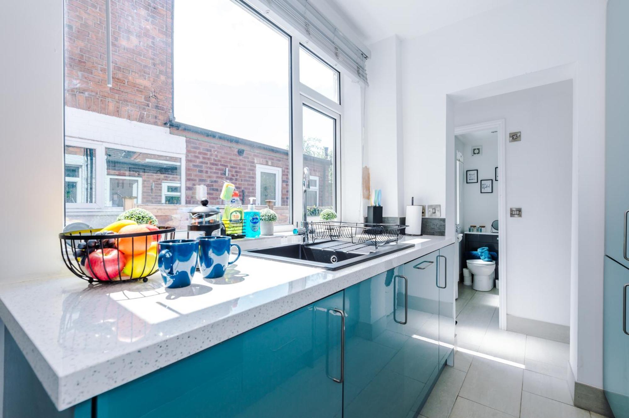 Spacious 3-bed In Nantwich: Group-friendly Getaway Holiday home *