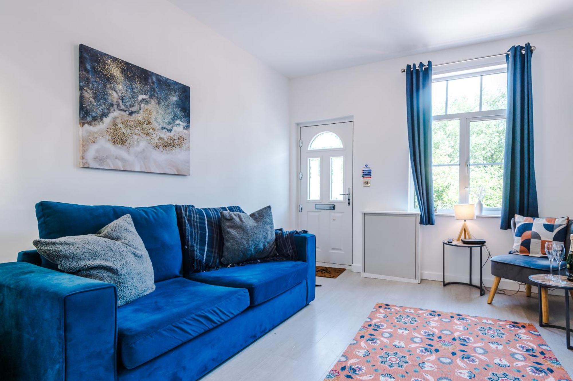Spacious 3-bed In Nantwich: Group-friendly Getaway Nantwich
